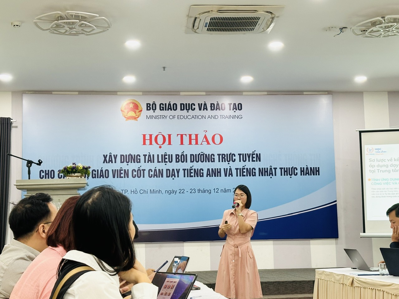 IRIS English đại diện TP. Đà Nẵng tham gia hội thảo cấp Bộ