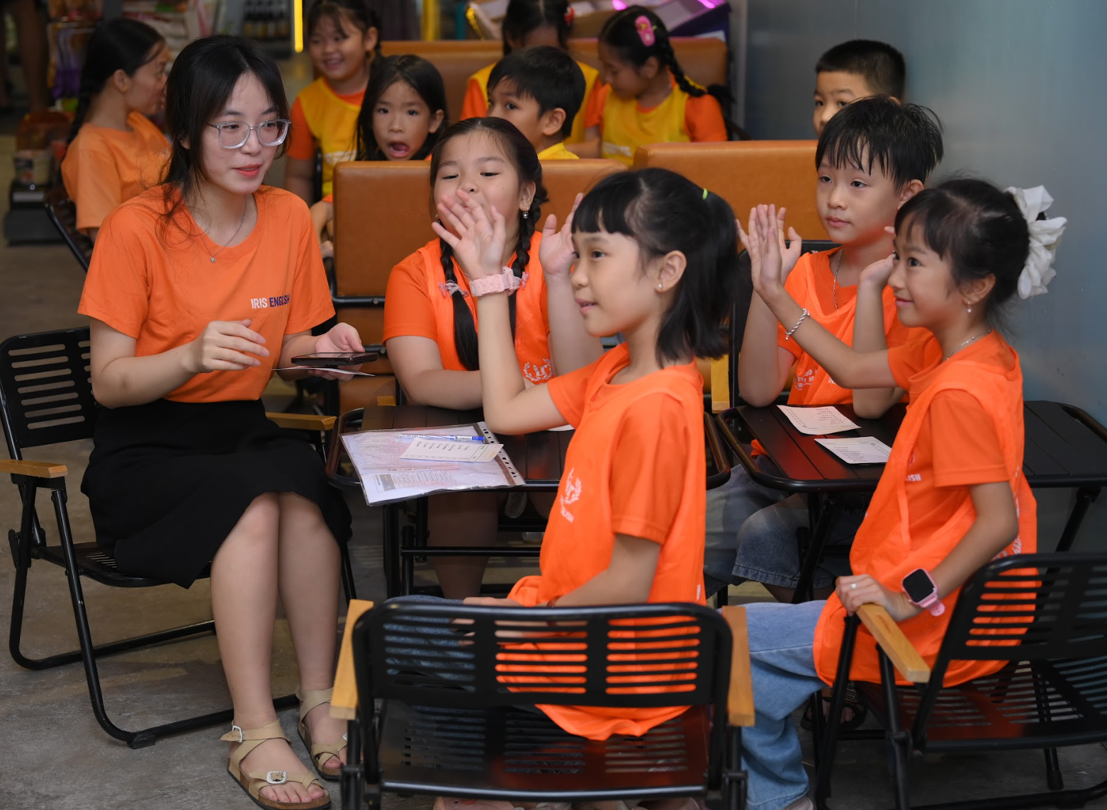Làm sao để con thích học tiếng Anh